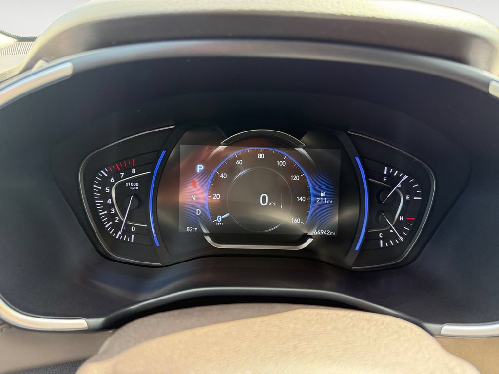 Used 2020 Hyundai Santa Fe SEL FWD image 17