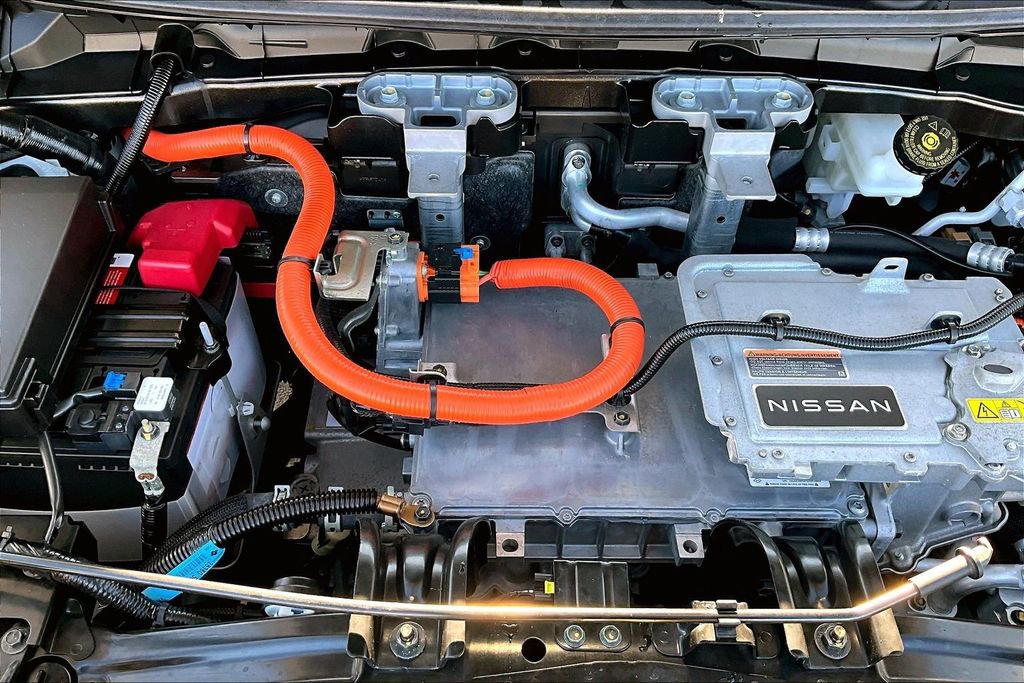 Used 2023 Nissan Ariya FWD image 32