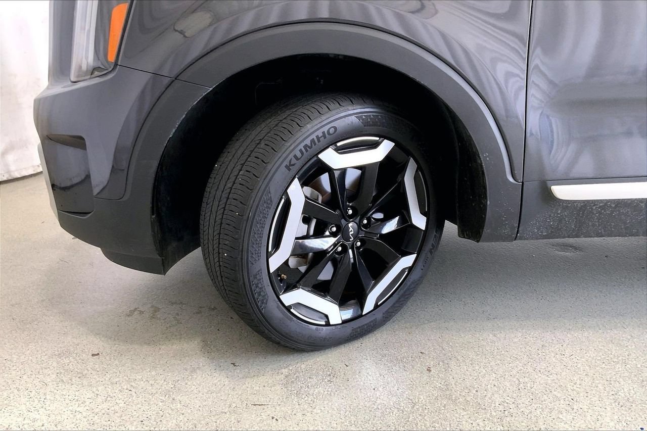Used 2025 Kia Telluride S FWD image 20