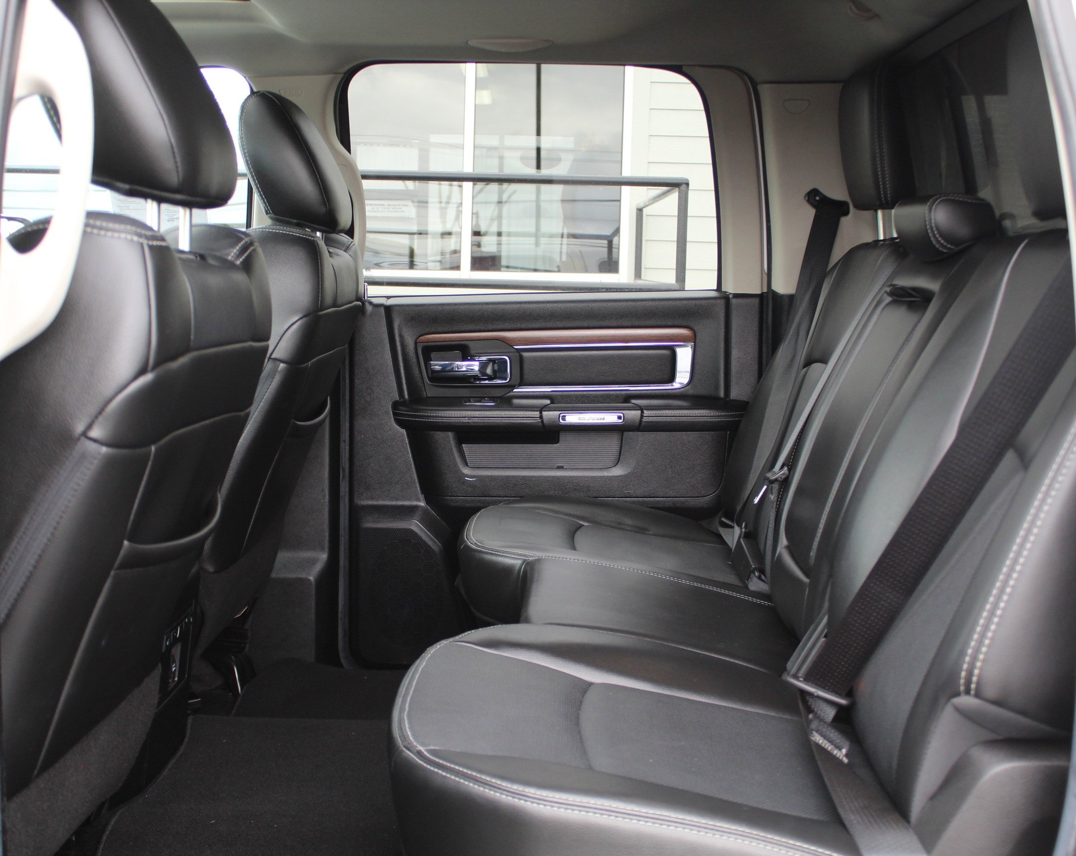 Used 2013 RAM 1500 Laramie w/ Convenience Group AWD/4WD image 15