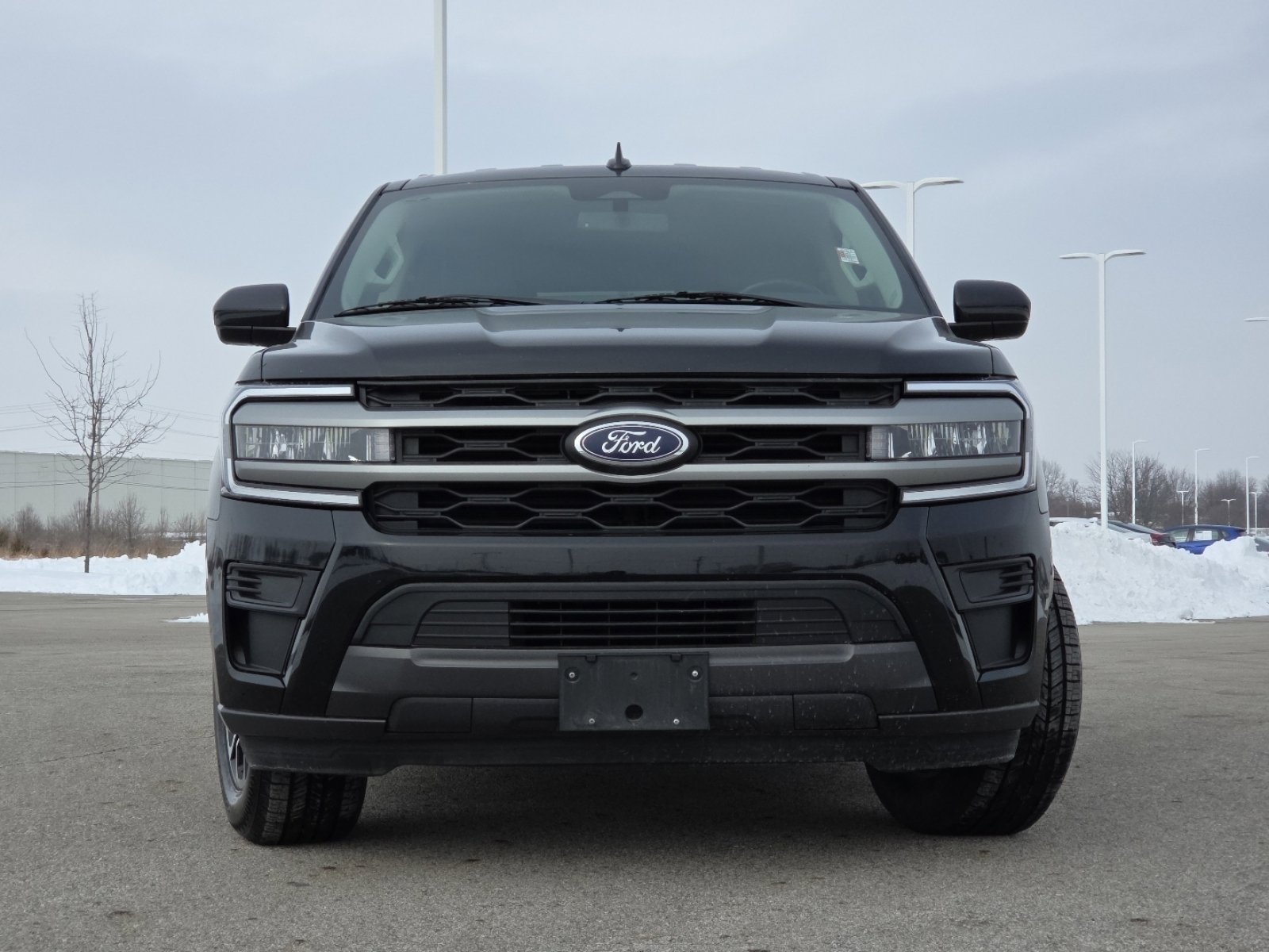 Used 2024 Ford Expedition XLT image 11