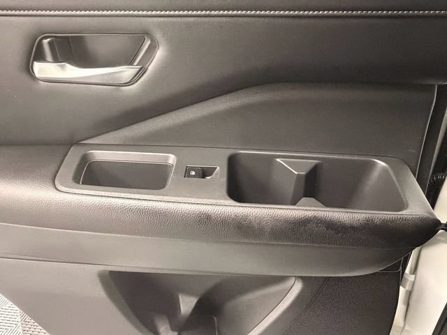 Certified 2024 Nissan Pathfinder SL FWD image 19