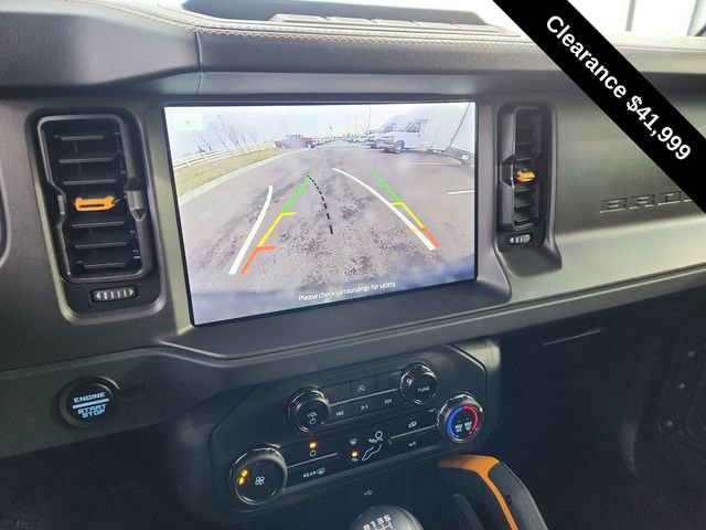 Used 2024 Ford Bronco Badlands image 38