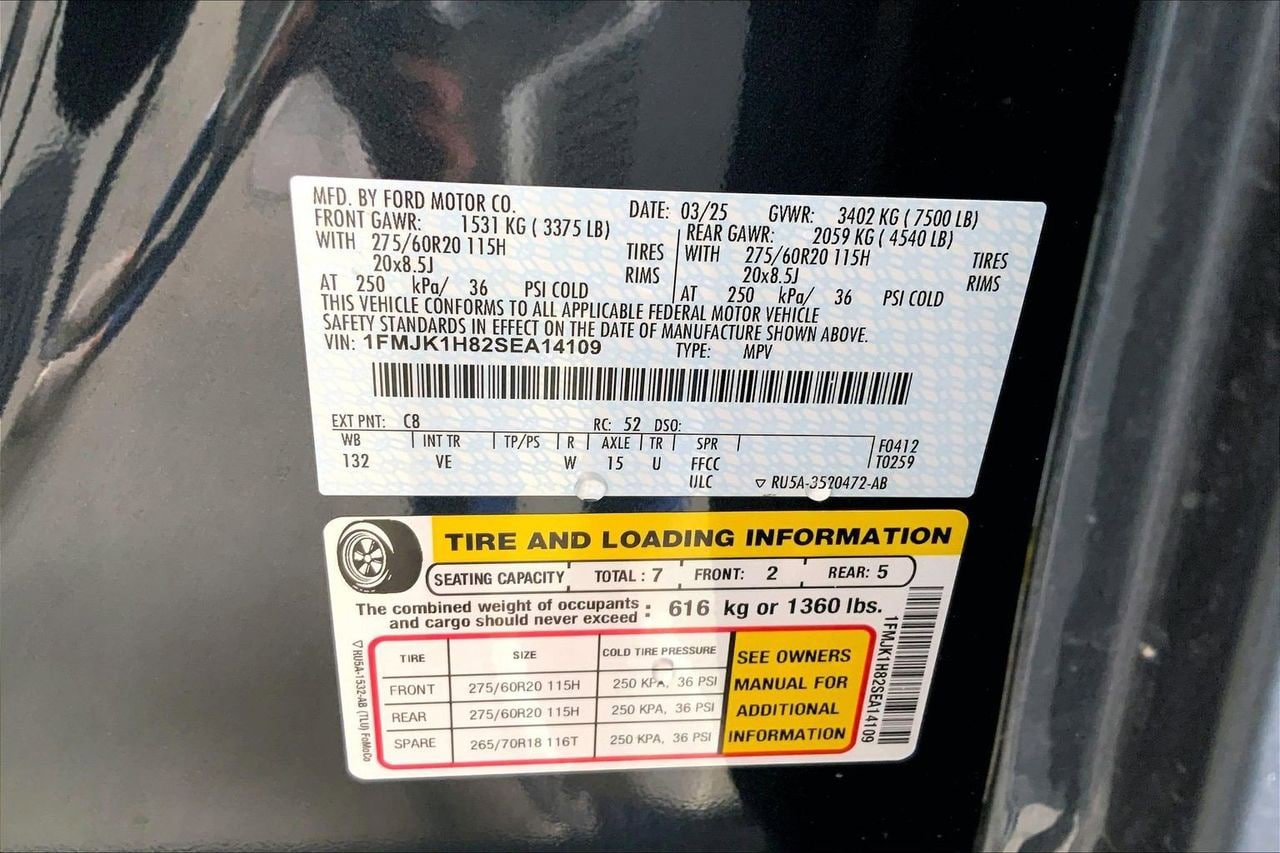 Used 2025 Ford Expedition Max Active RWD image 8