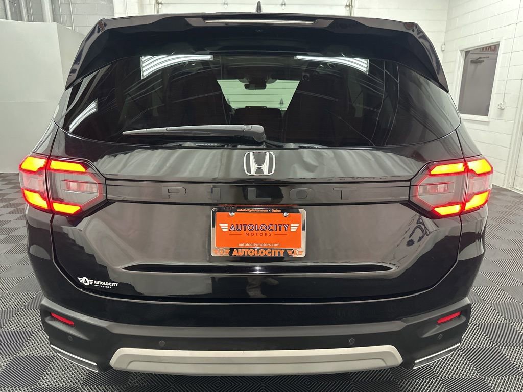 Used 2024 Honda Pilot Elite image 9