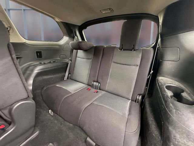 Used 2019 Nissan Pathfinder S image 18