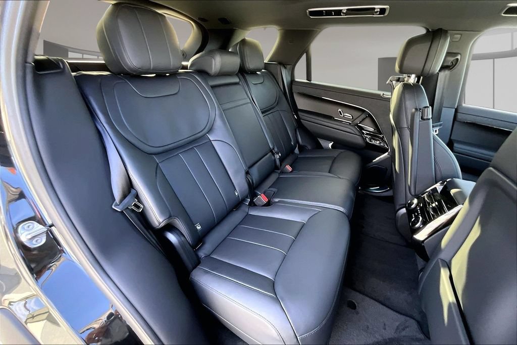 New 2026 Land Rover Range Rover Sport SE AWD/4WD image 10
