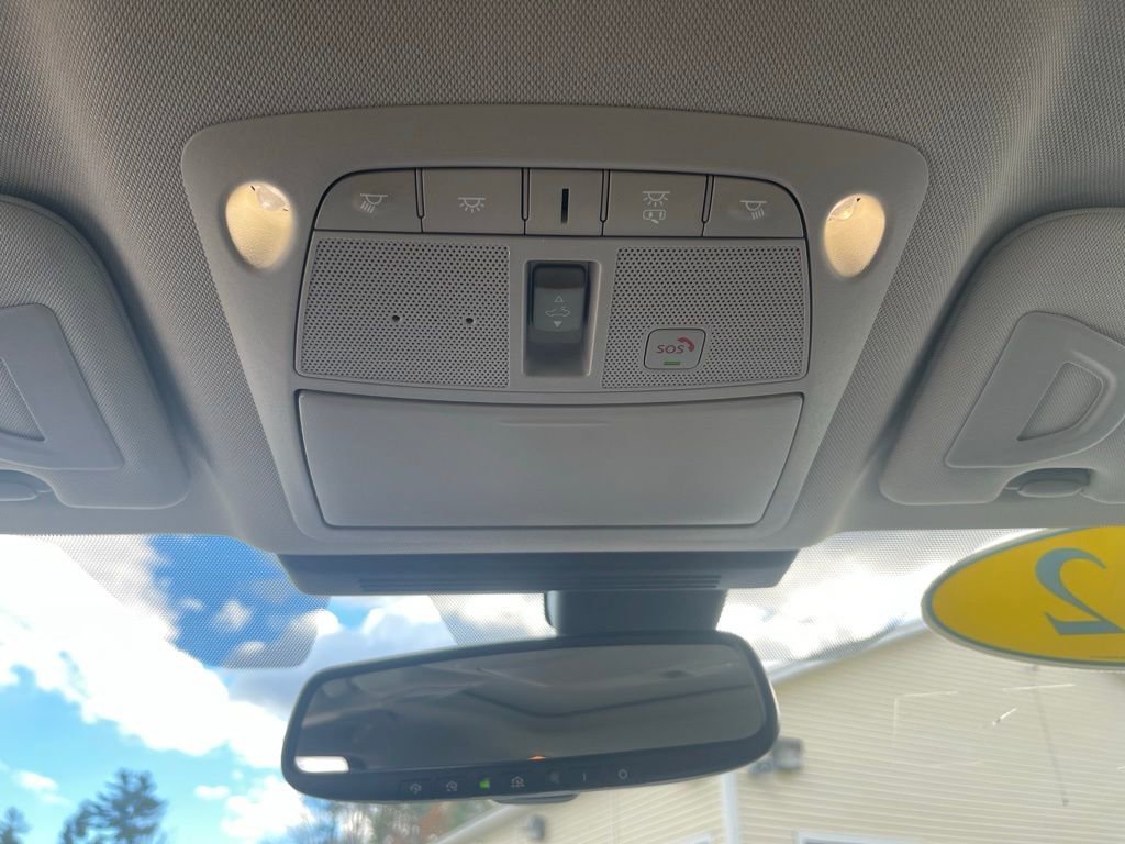 Used 2022 INFINITI Q50 Luxe w/ Cargo Package image 43