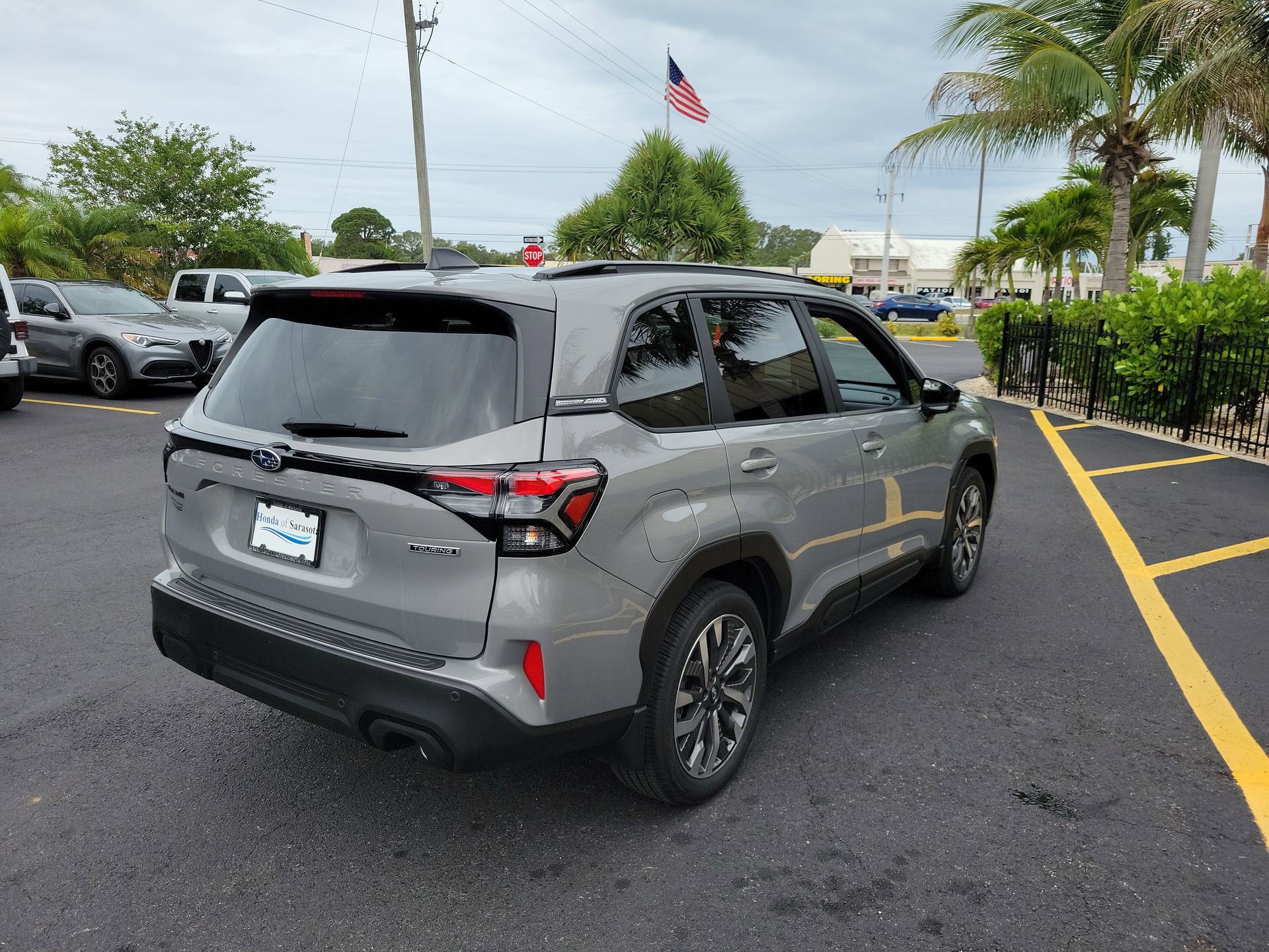 Used 2025 Subaru Forester Touring w/ Popular Package - Touring AWD/4WD image 6