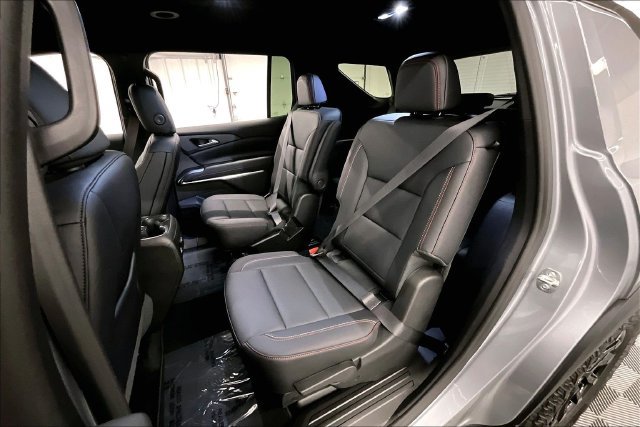Used 2026 Chevrolet Traverse Z71 AWD/4WD image 24