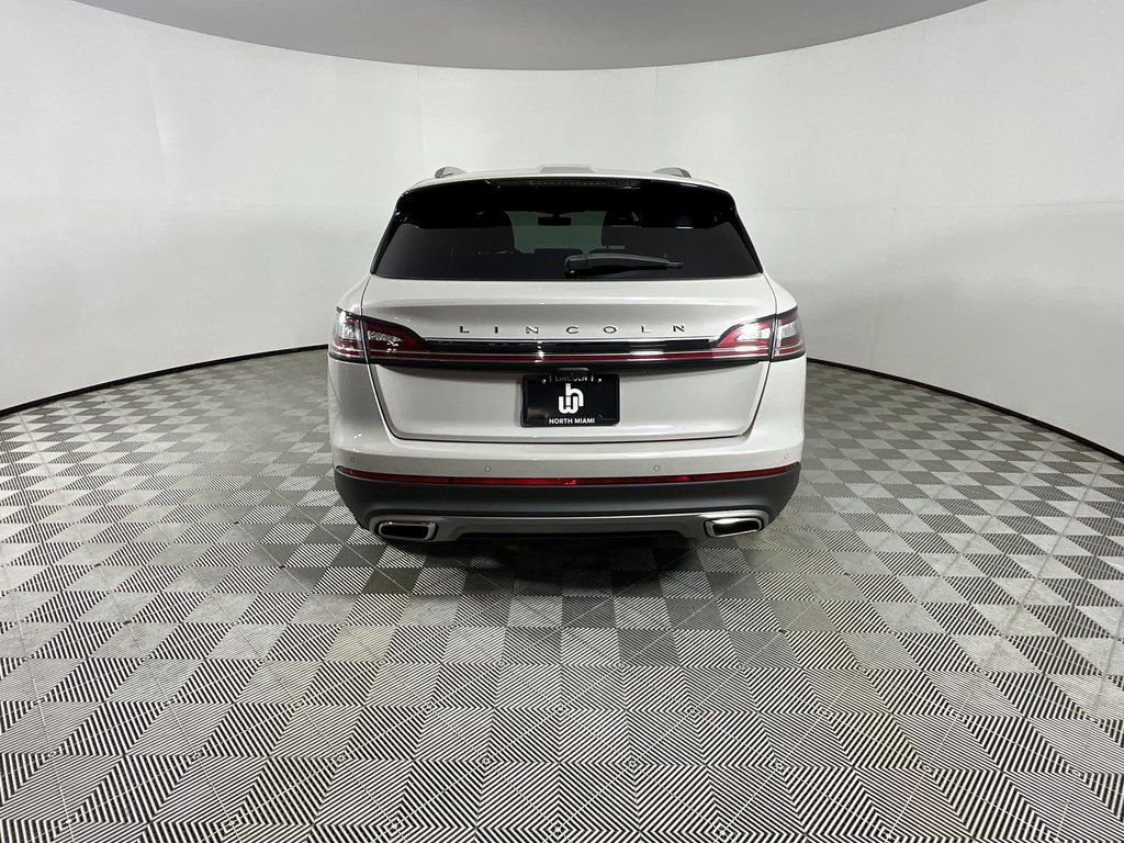 Certified 2023 Lincoln Nautilus Reserve image 8