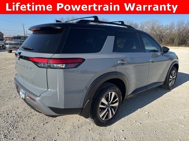 Used 2024 Nissan Pathfinder SL w/ Cargo Package image 7