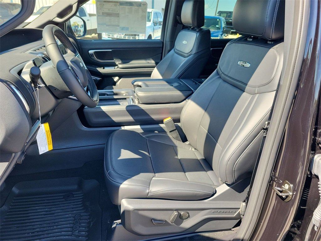 New 2025 Ford Expedition Platinum image 13