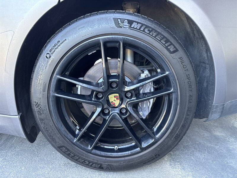 Used 2014 Porsche Panamera 4 AWD/4WD image 19