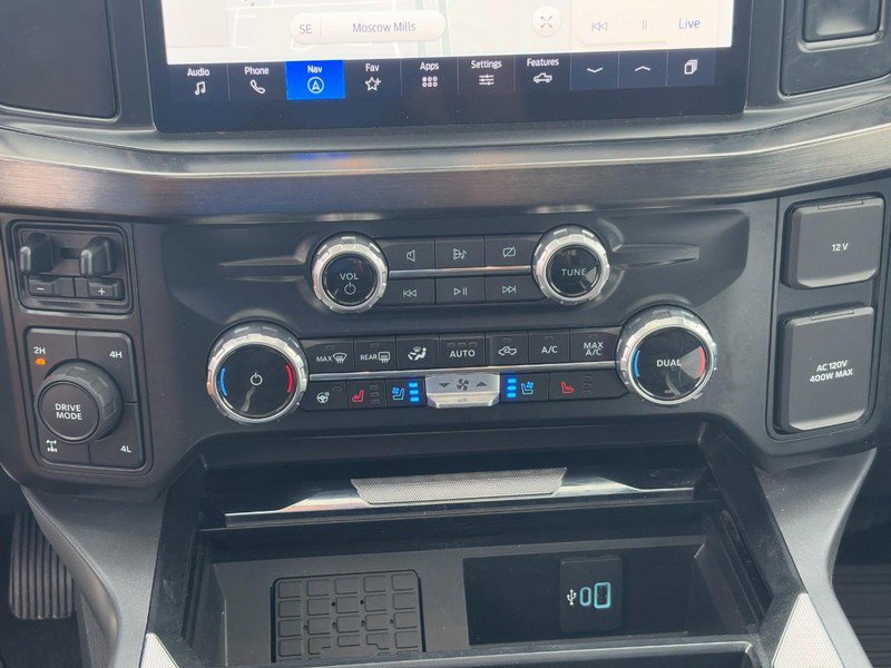 Used 2024 Ford F350 Lariat w/ Chrome Package image 23