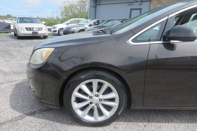 Used 2014 Buick Verano FWD image 32