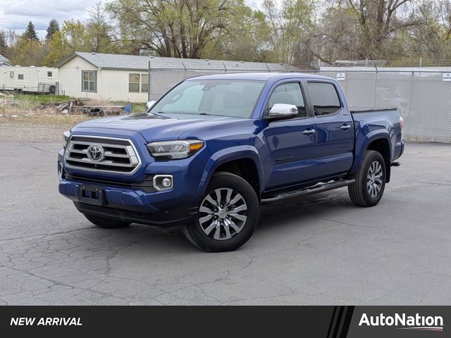 Used 2022 Toyota Tacoma Limited image 1