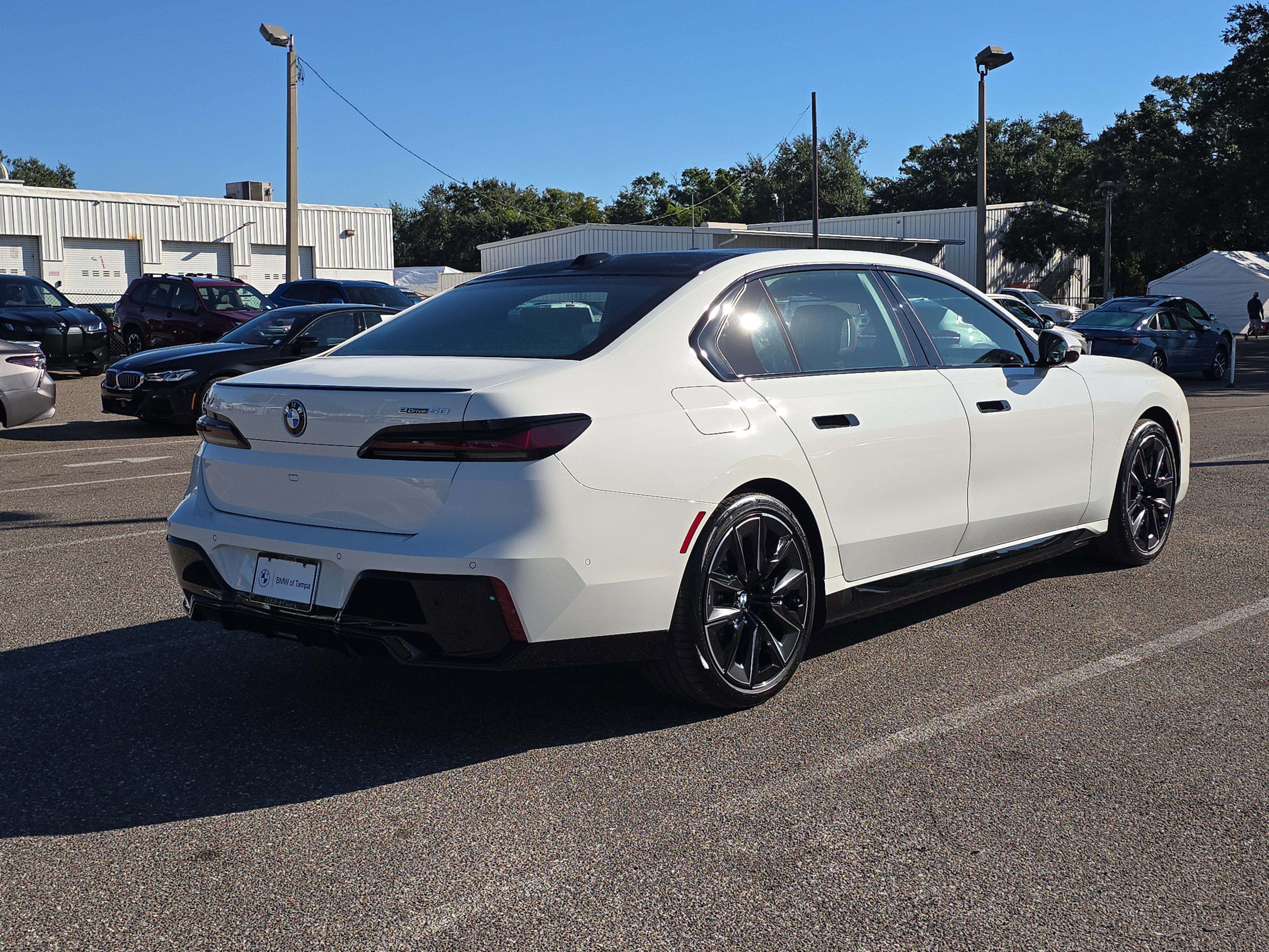 New 2026 BMW i7 eDrive50 w/ M Sport Package image 5