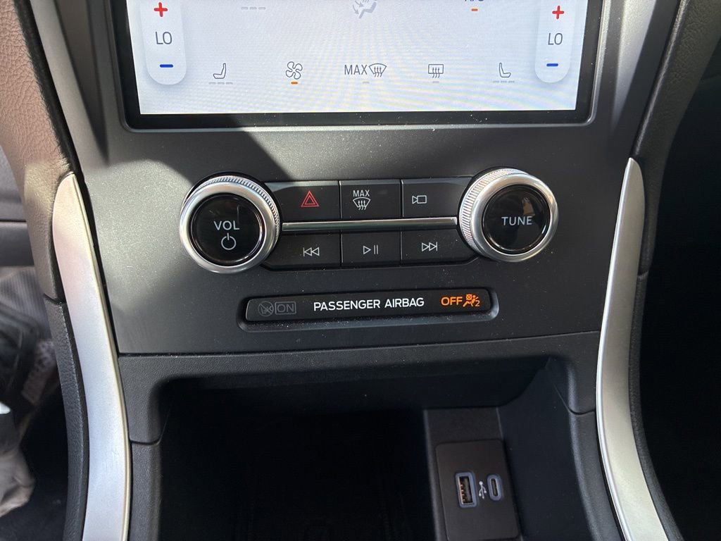 Used 2022 Ford Edge SEL w/ Convenience Package image 35