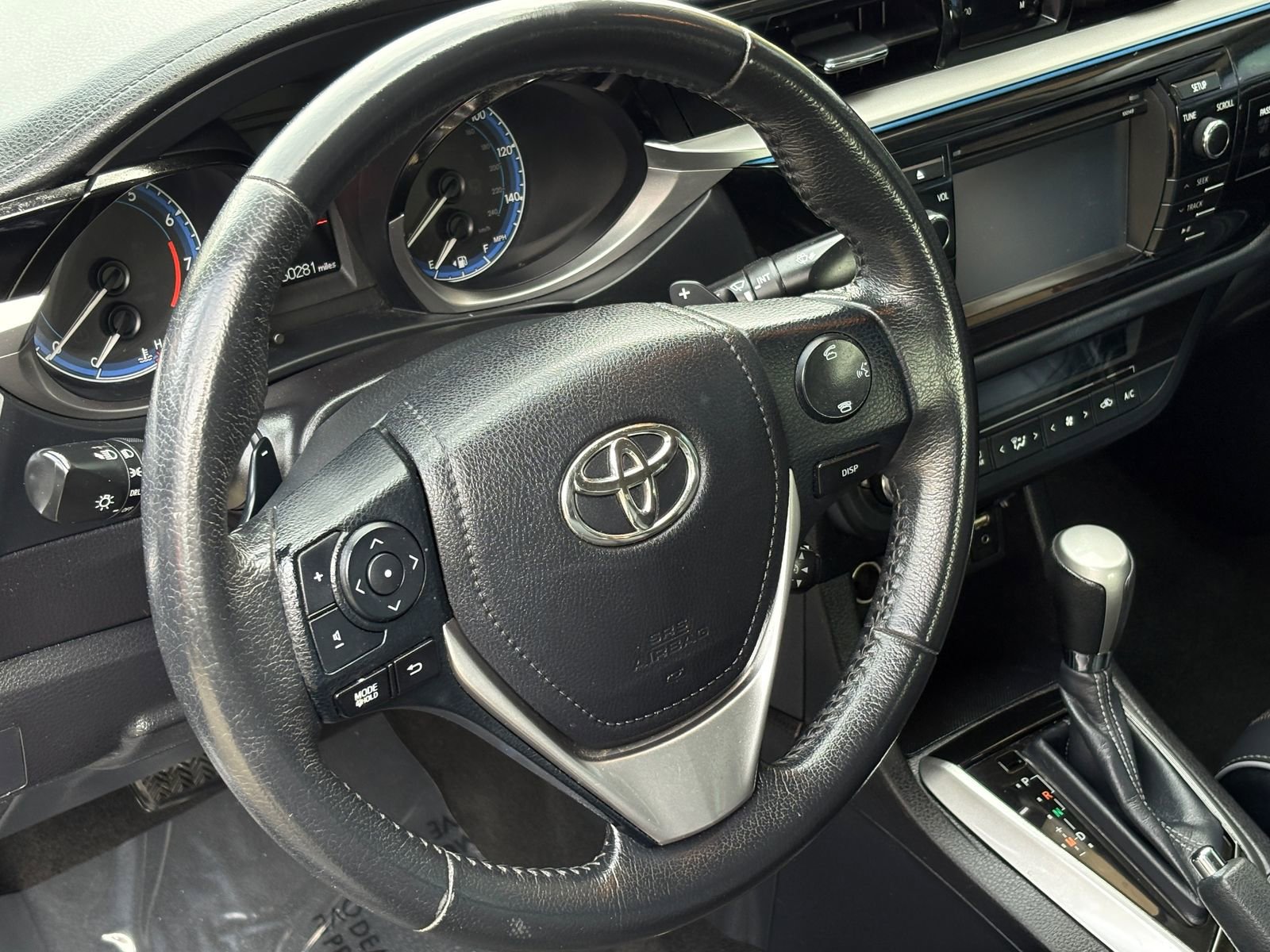 Used 2015 Toyota Corolla S FWD image 9