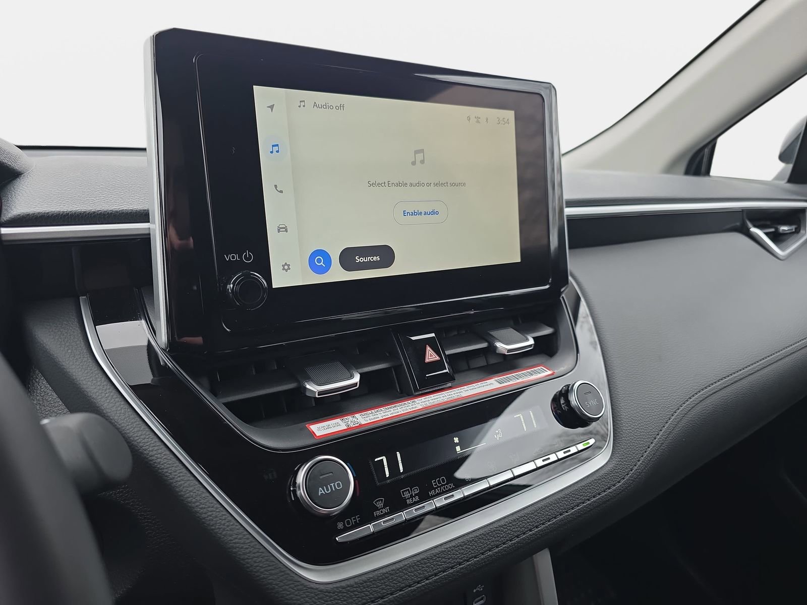 Used 2025 Toyota Corolla Cross XLE w/ Convenience Package image 20