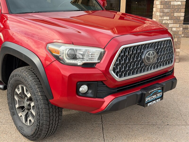 Used 2019 Toyota Tacoma TRD Off-Road AWD/4WD image 10