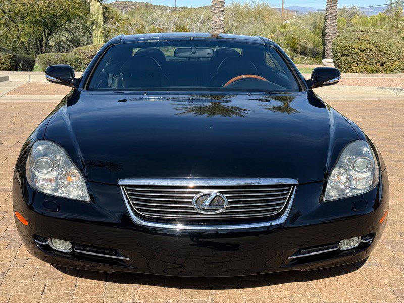 Used 2010 Lexus SC 430 Convertible image 3