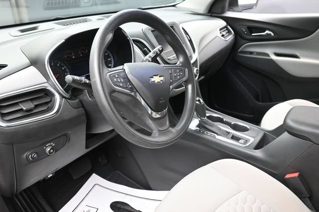 Used 2021 Chevrolet Equinox LS w/ LS Convenience Package FWD image 8