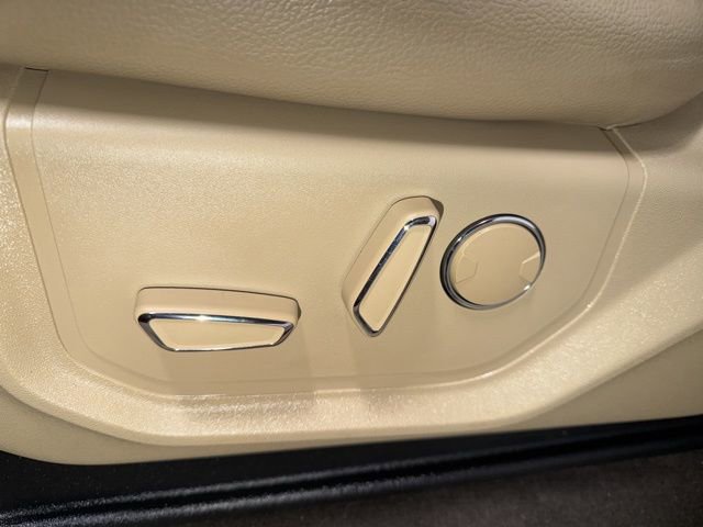 Used 2018 Ford F150 Lariat w/ Heavy-Duty Payload Package image 15