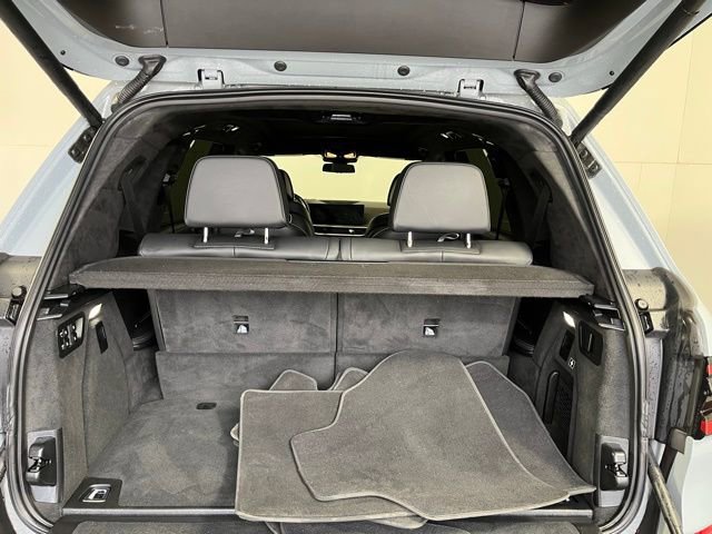 Used 2023 BMW X7 xDrive40i w/ M Sport Package image 21