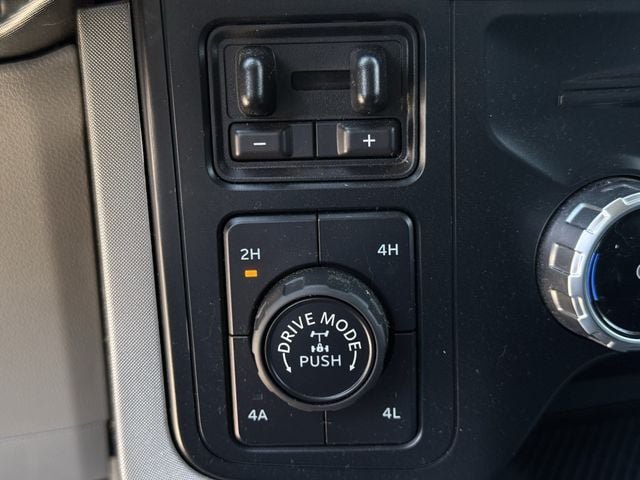 Used 2023 Ford F150 Limited AWD/4WD image 22
