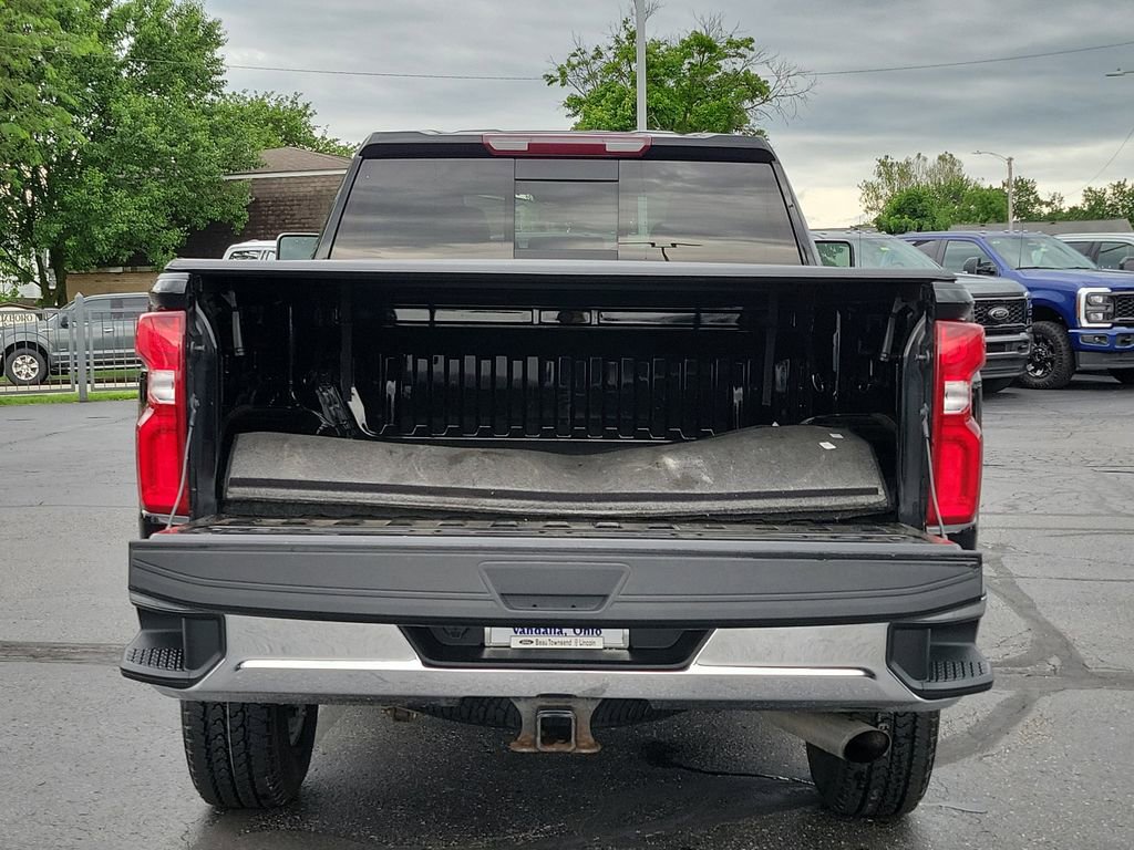 Used 2022 Chevrolet Silverado 2500 LTZ w/ LTZ Convenience Package AWD/4WD image 12