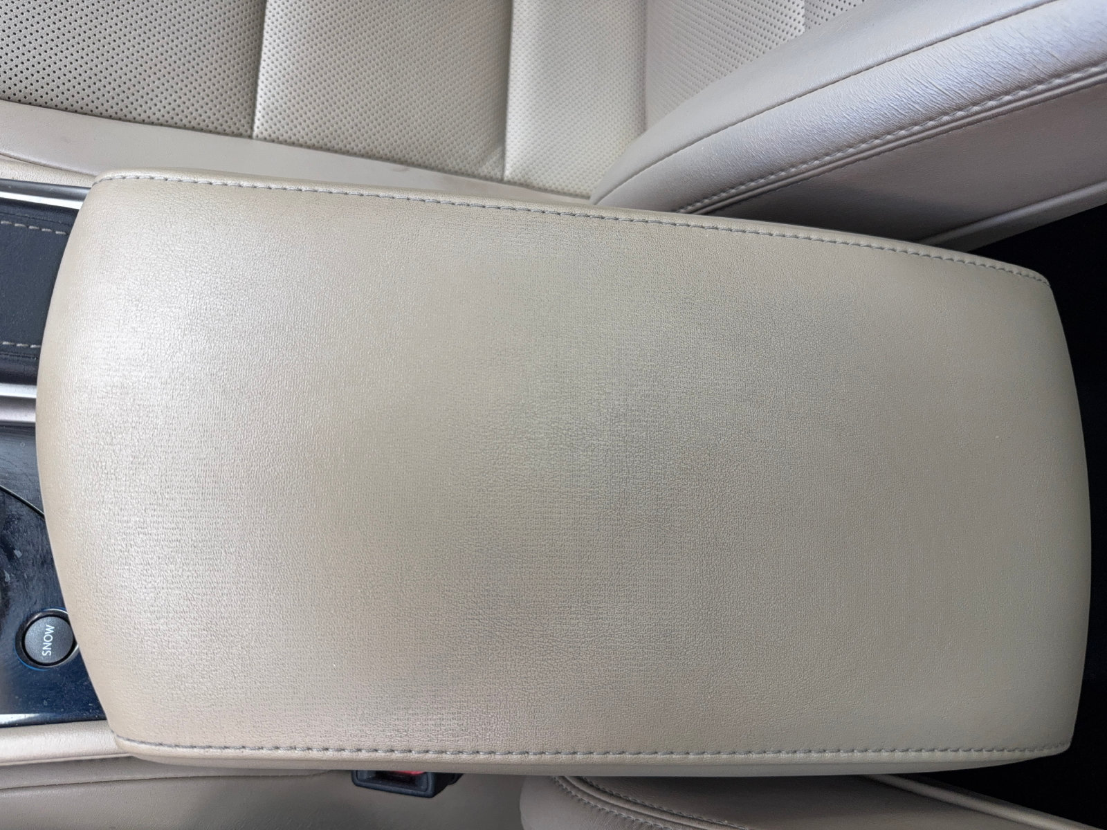 Used 2016 Lexus GS 200t RWD image 32