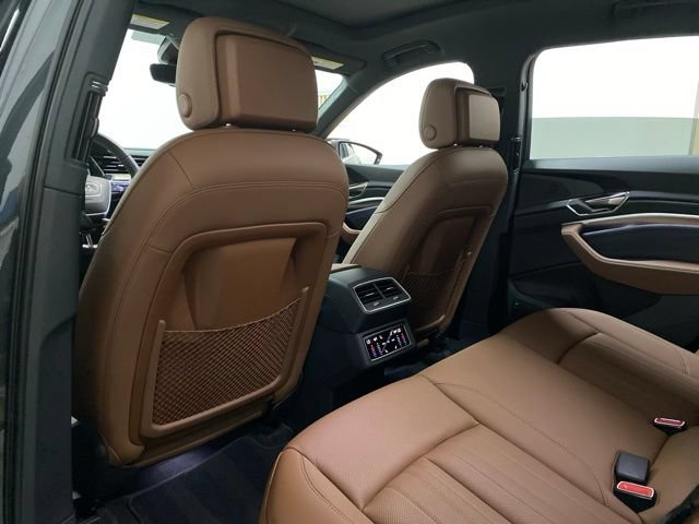 Used 2024 Audi Q8 e-tron Premium Plus w/ Premium Plus Package AWD/4WD image 72