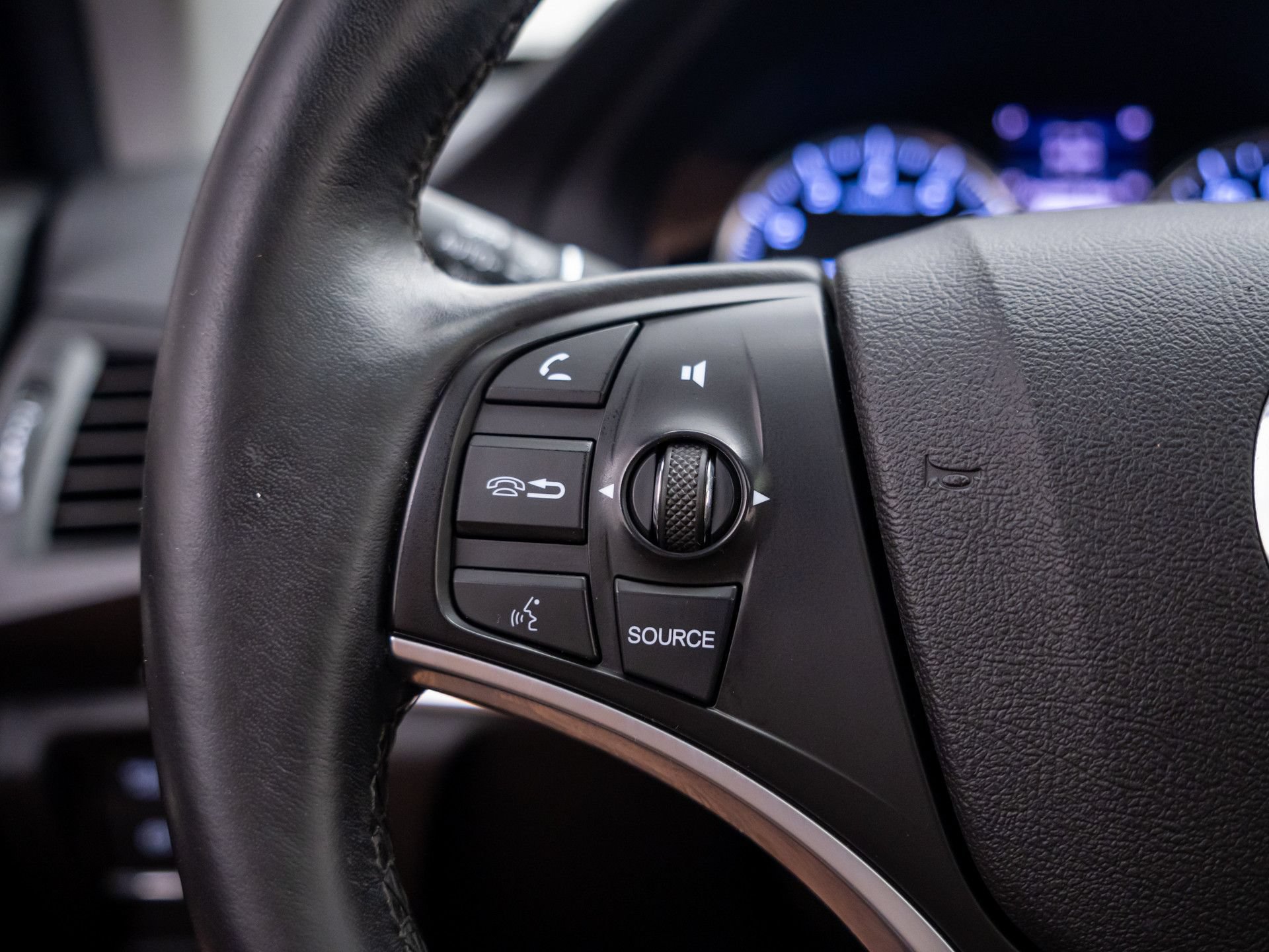 Used 2020 Acura MDX SH-AWD w/ Technology Package image 30