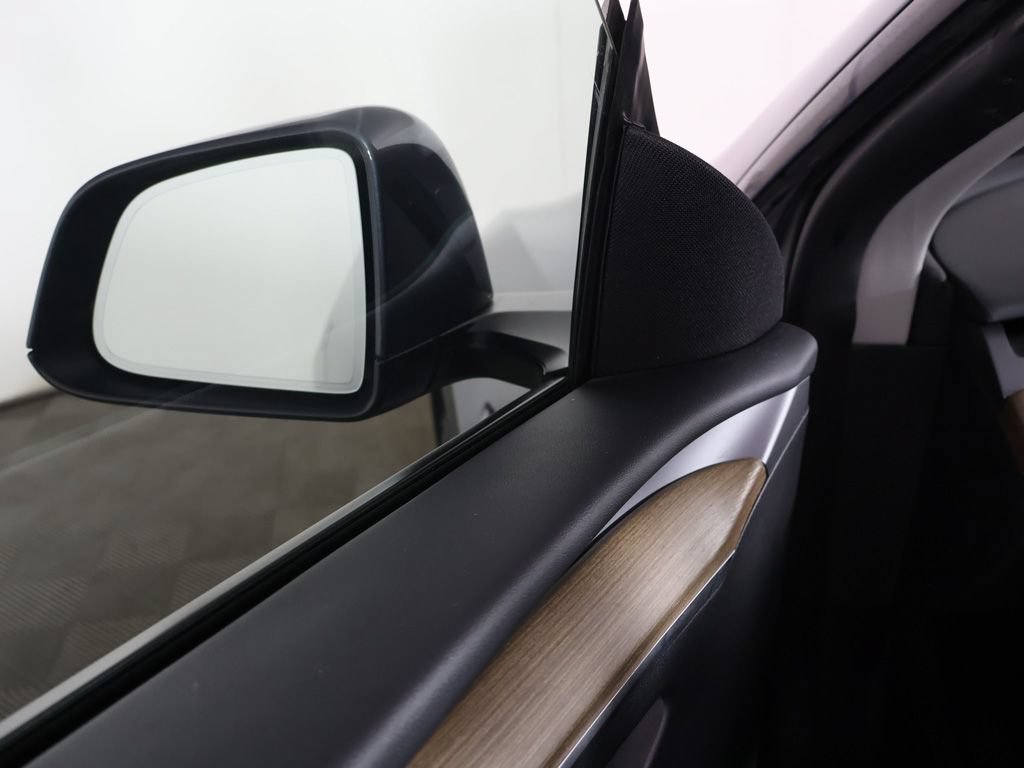 Used 2023 Tesla Model Y Performance AWD/4WD image 33