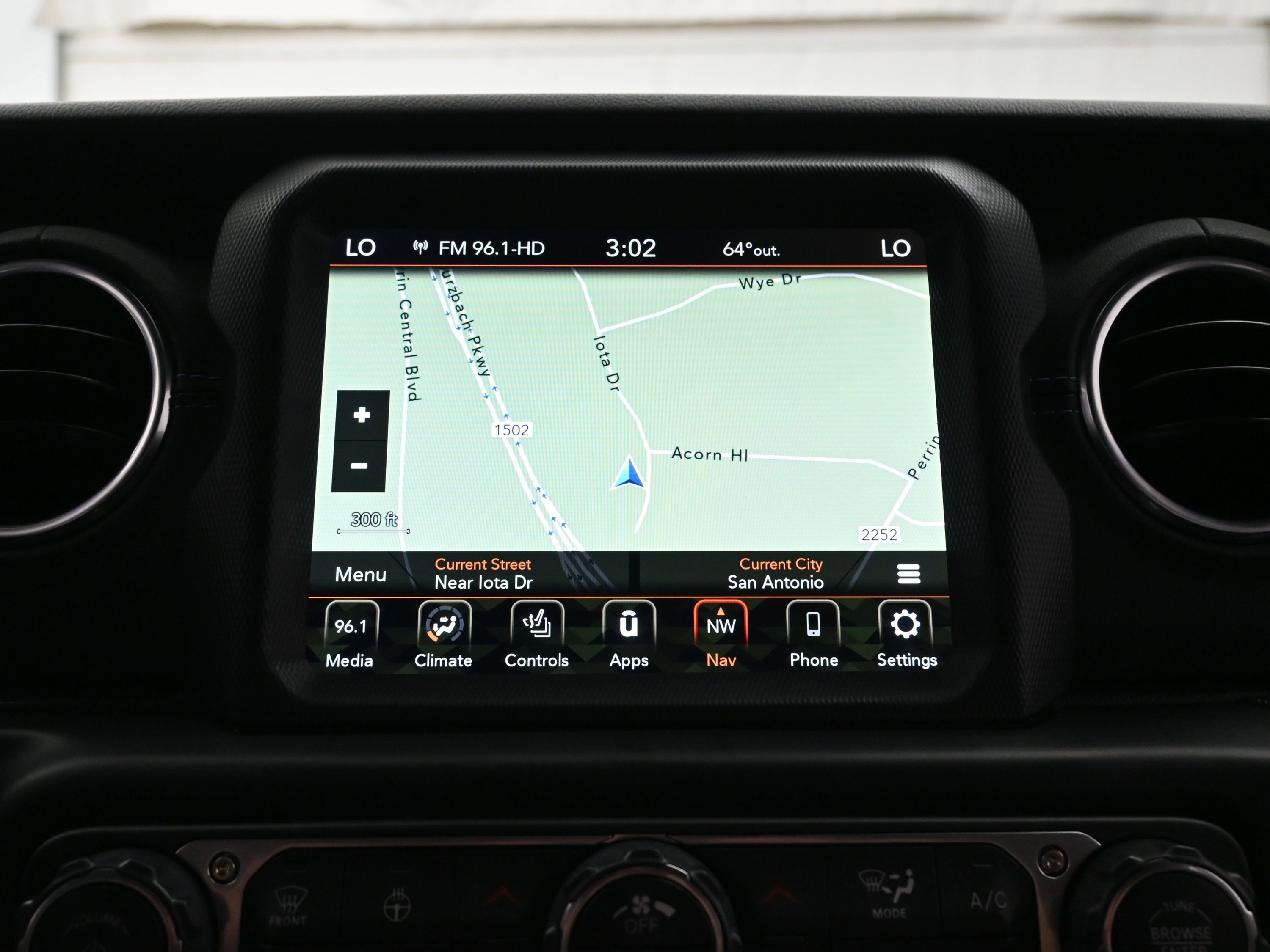 Used 2022 Jeep Wrangler Unlimited Rubicon 4xe w/ Cold Weather Group image 29