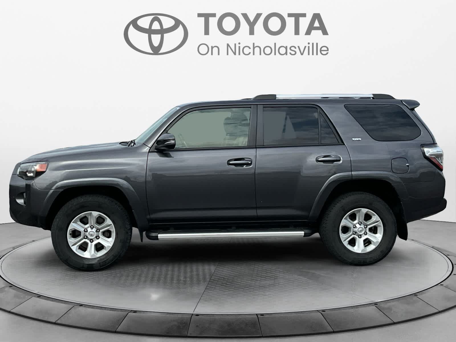 Used 2023 Toyota 4Runner SR5 Premium w/ Moonroof Package AWD/4WD image 2