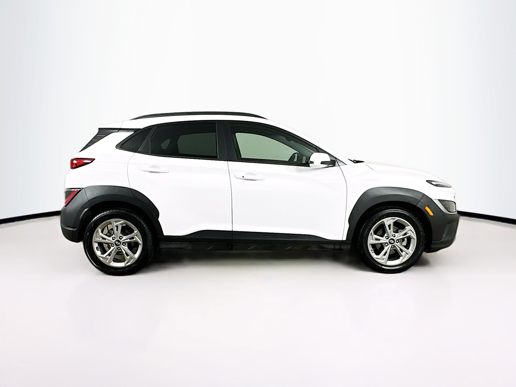 Used 2023 Hyundai Kona SEL w/ Cargo Package image 10