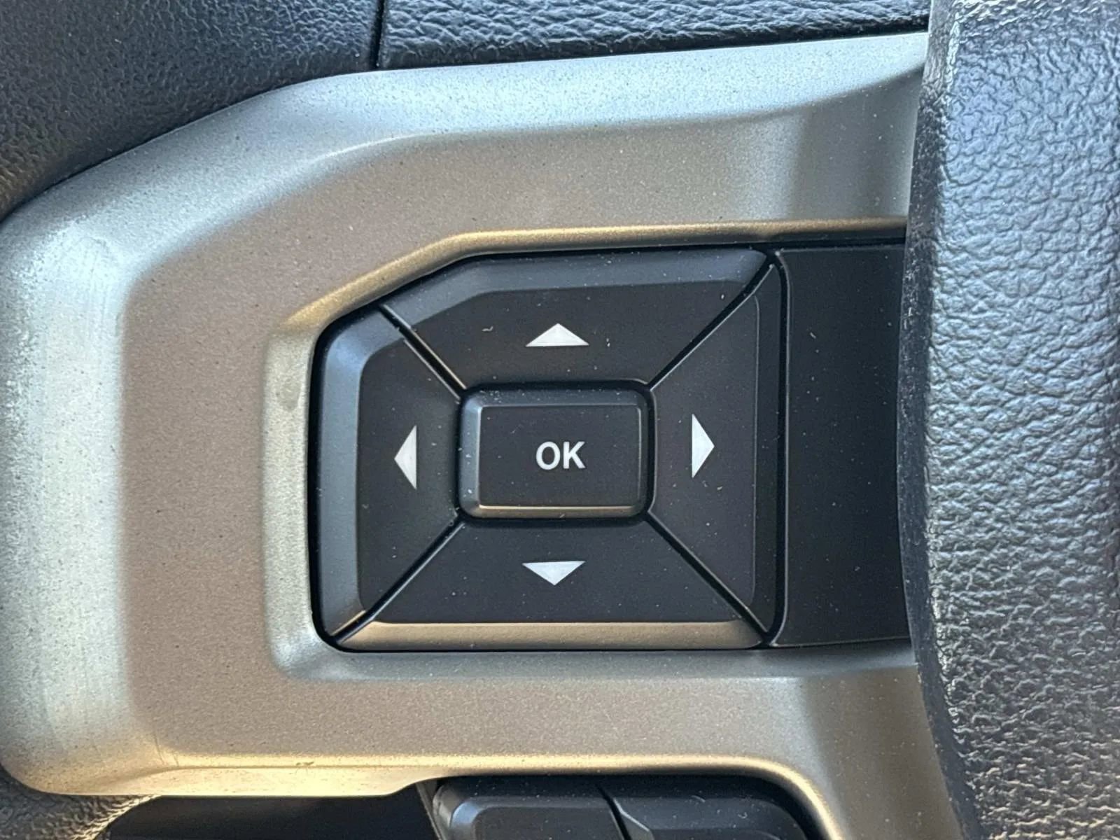 Used 2020 Ford F150 Lariat AWD/4WD image 21
