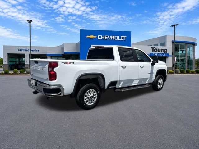 Used 2025 Chevrolet Silverado 2500 LT w/ Convenience Package AWD/4WD image 8