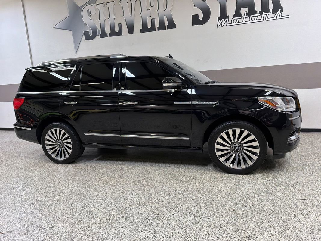 Used 2019 Lincoln Navigator Reserve AWD/4WD image 34