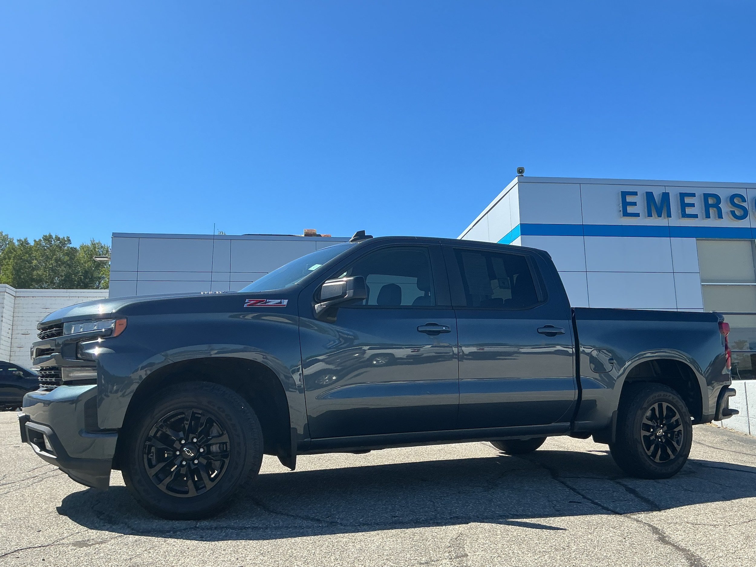 Certified 2020 Chevrolet Silverado 1500 RST w/ All-Star Edition AWD/4WD image 3