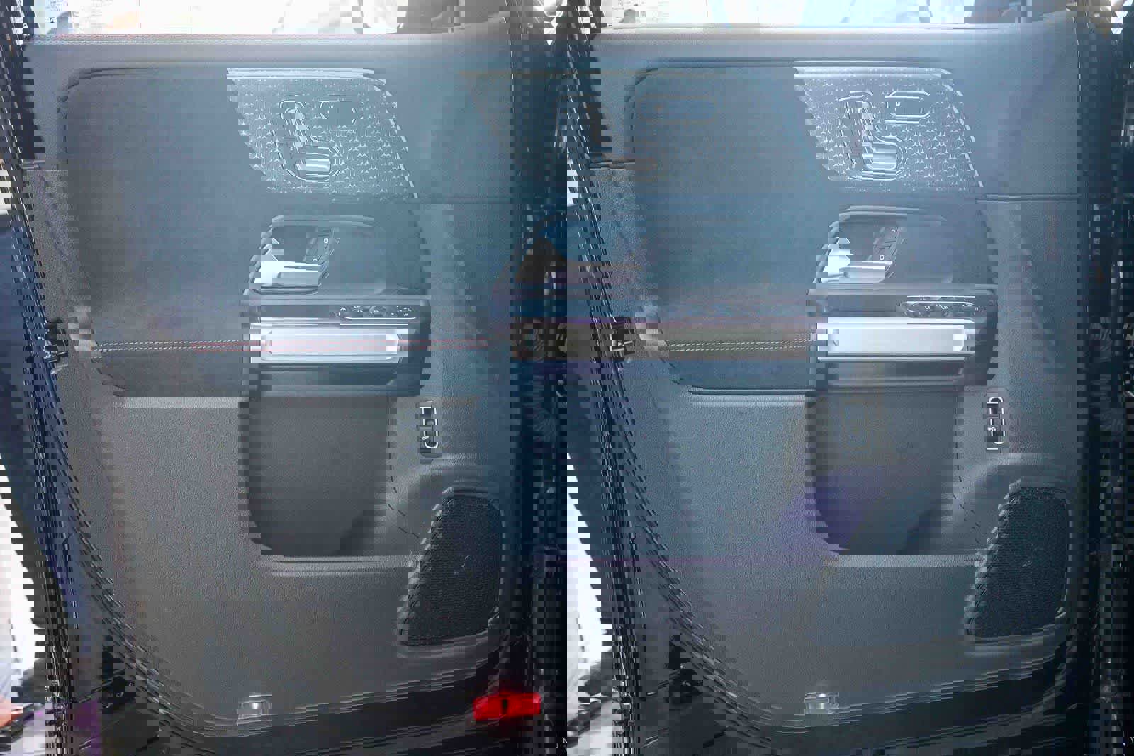 Used 2024 Mercedes-Benz EQB 350 4MATIC SUV image 19