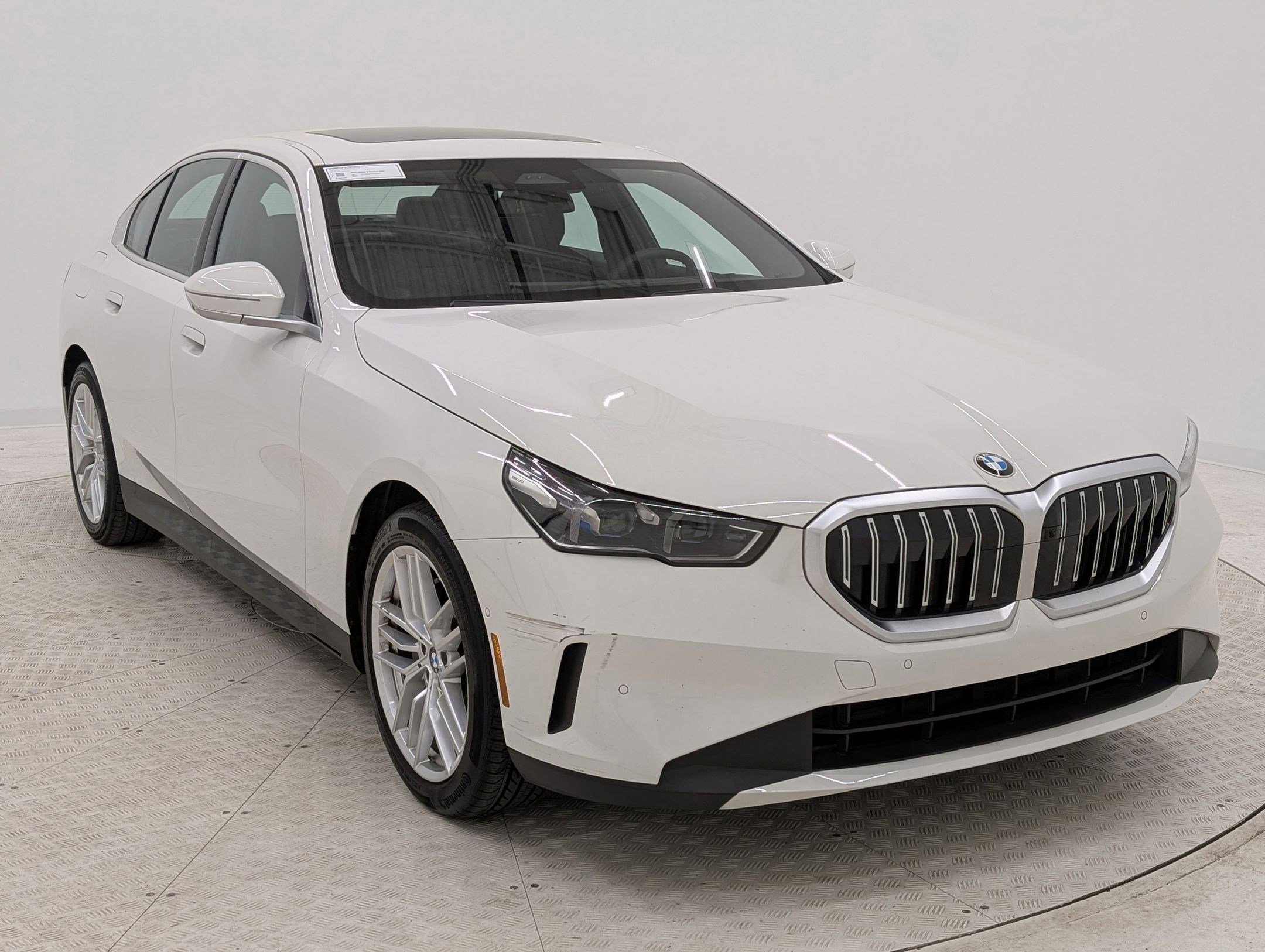 Used 2024 BMW 530i w/ Premium Package RWD image 16