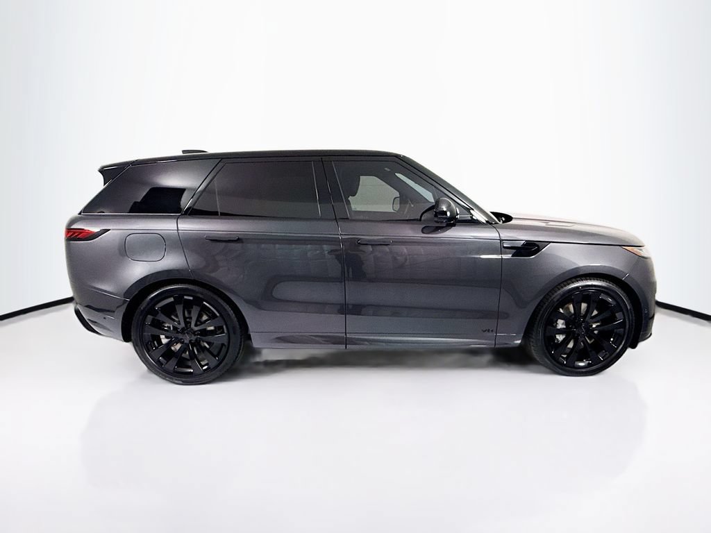 New 2026 Land Rover Range Rover Sport Dynamic SE AWD/4WD image 4