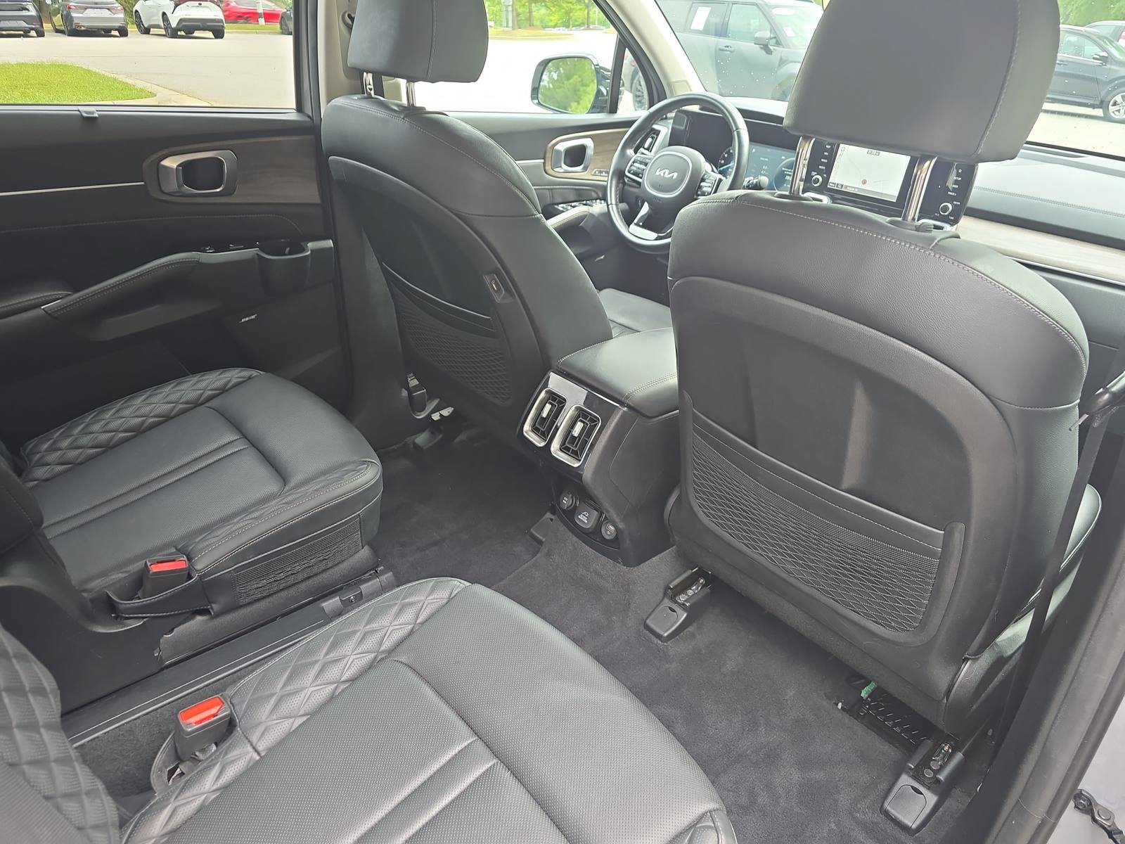 Used 2023 Kia Sorento SX Prestige AWD/4WD image 11