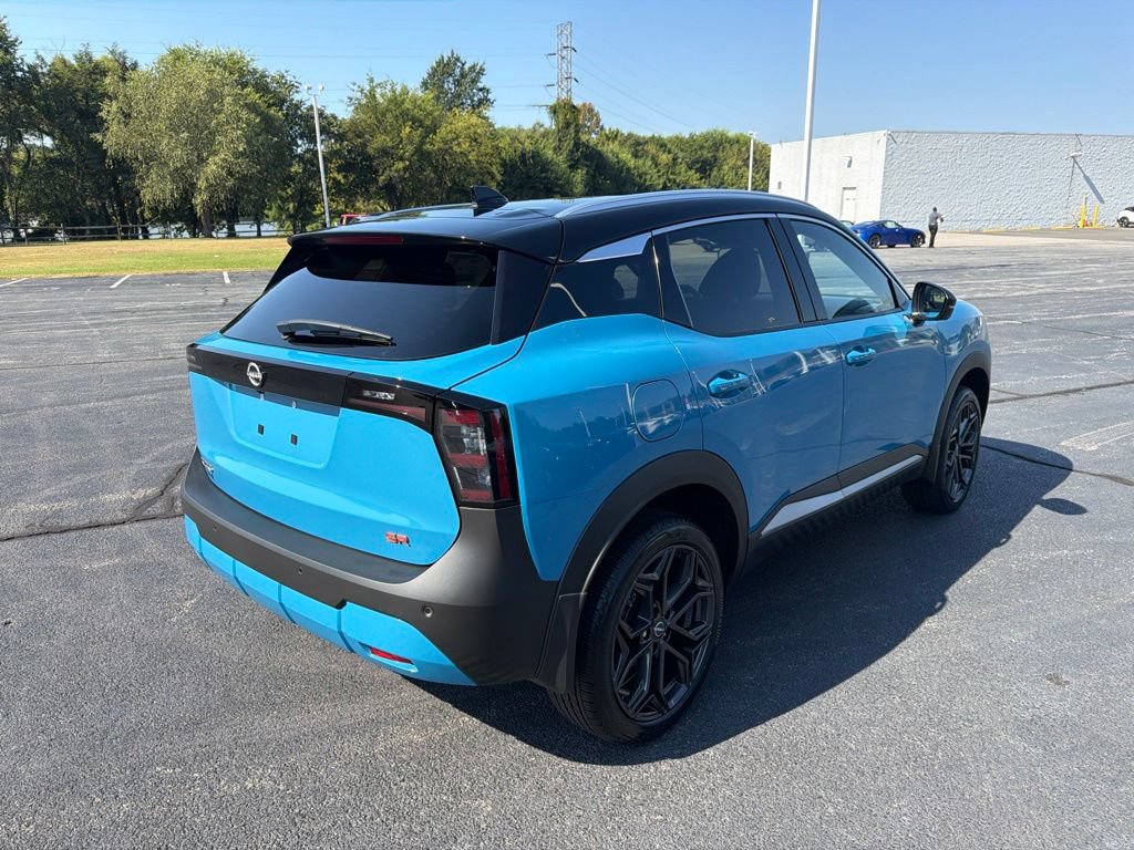 New 2026 Nissan Kicks SR FWD image 8