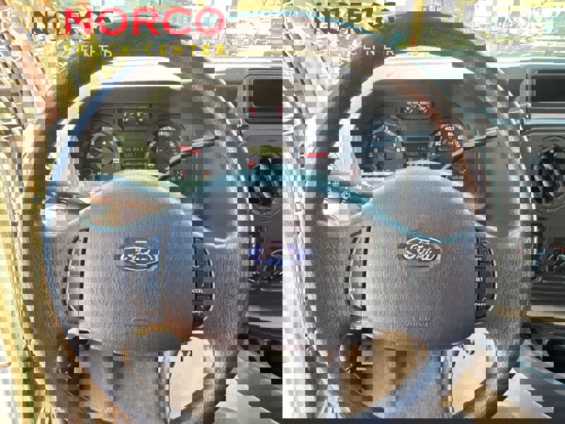 Used 2013 Ford E-350 and Econoline 350 XLT image 22