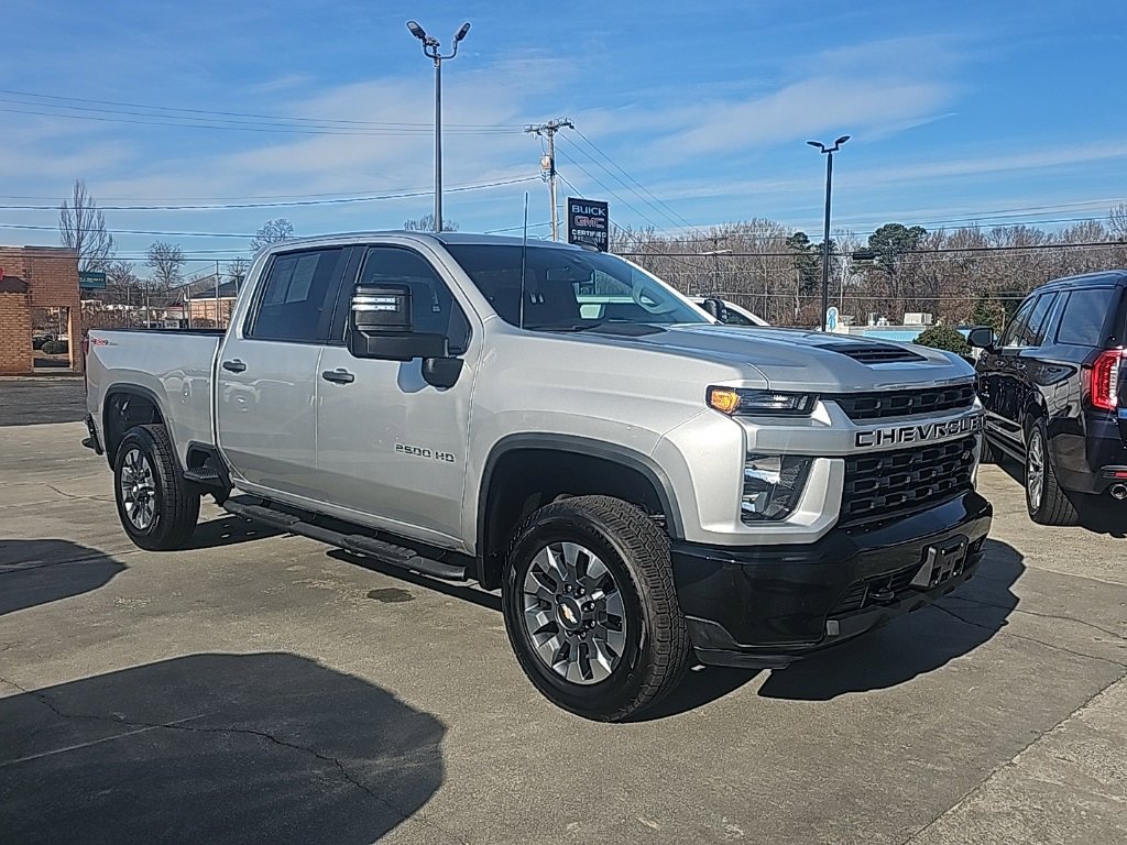 Used 2023 Chevrolet Silverado 2500 Custom w/ Custom Value Package image 2